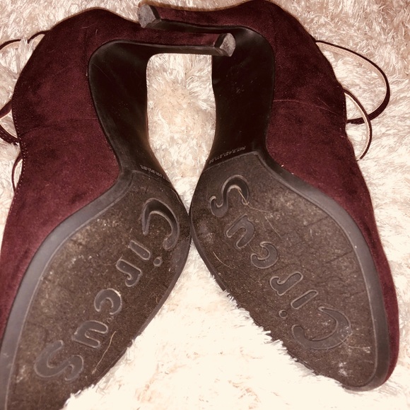 Circus Heels - Picture 4 of 7